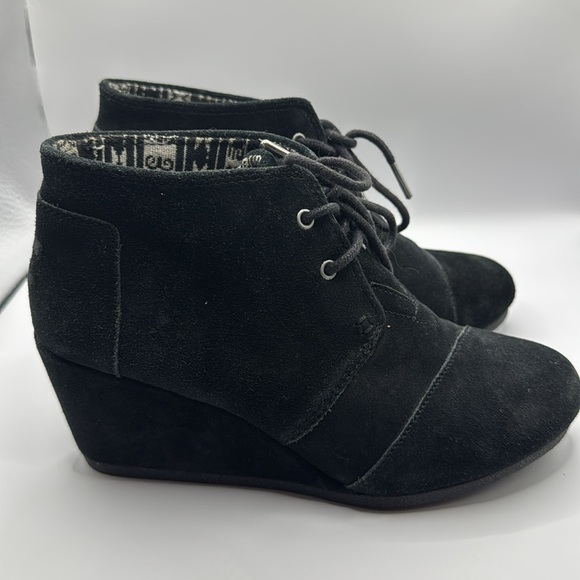 TOMS Women's Black Suede Desert Wedges Size 7 - Picture 12 of 16